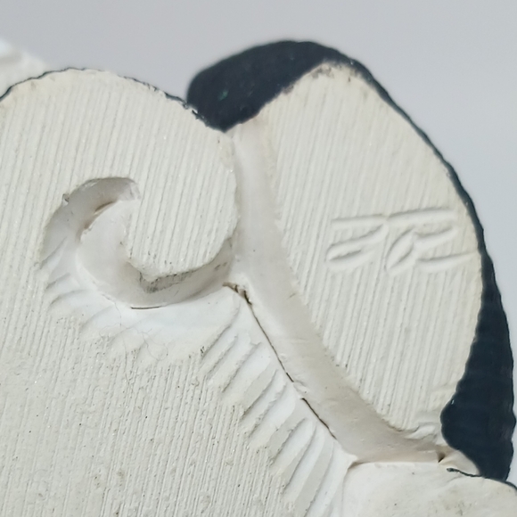 Artesania Rinconada Black White Lying Down Panda Bear Clay Figurine 2.5” Uruguay - Picture 5 of 5